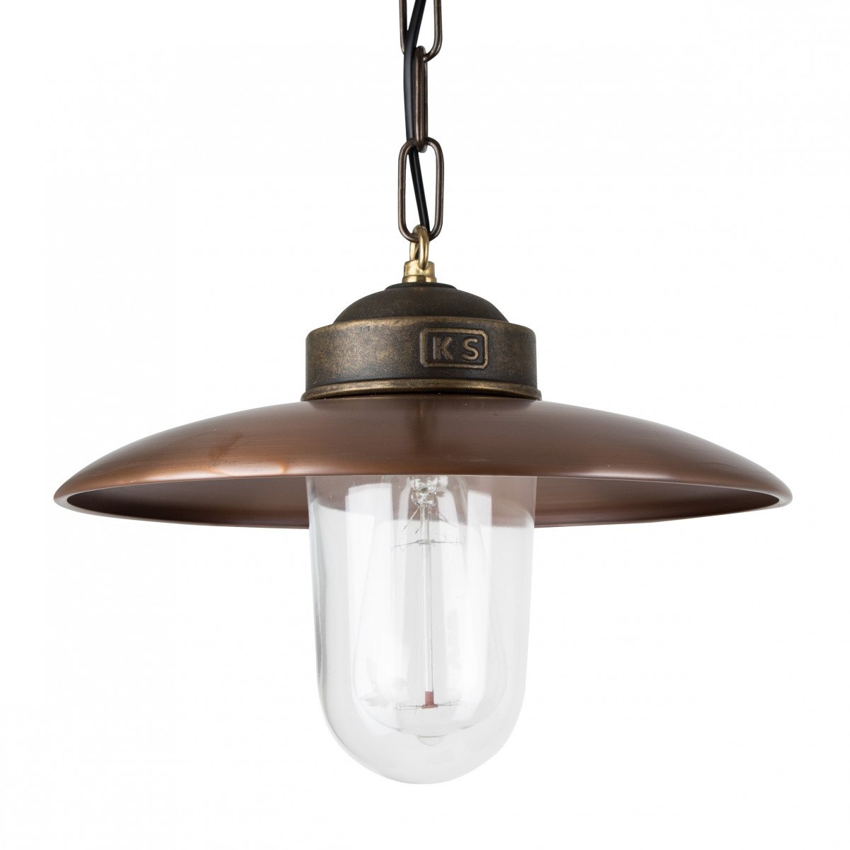 Kettinglamp Landes met bronzen ketting en koperen kap, voorzien van helder stolpglas. Klassieke hanglamp.