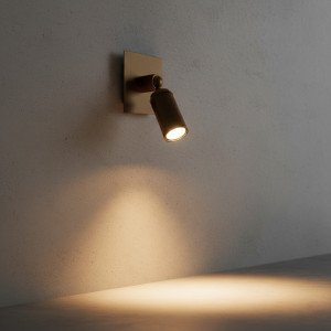 messing lamp met een E27 fitting in de kleur antiek messing