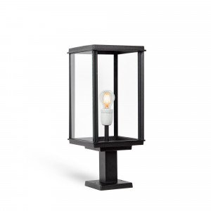 Buitenlamp Capital Sokkellamp – Luxe tuinverlichting met elegante uitstraling