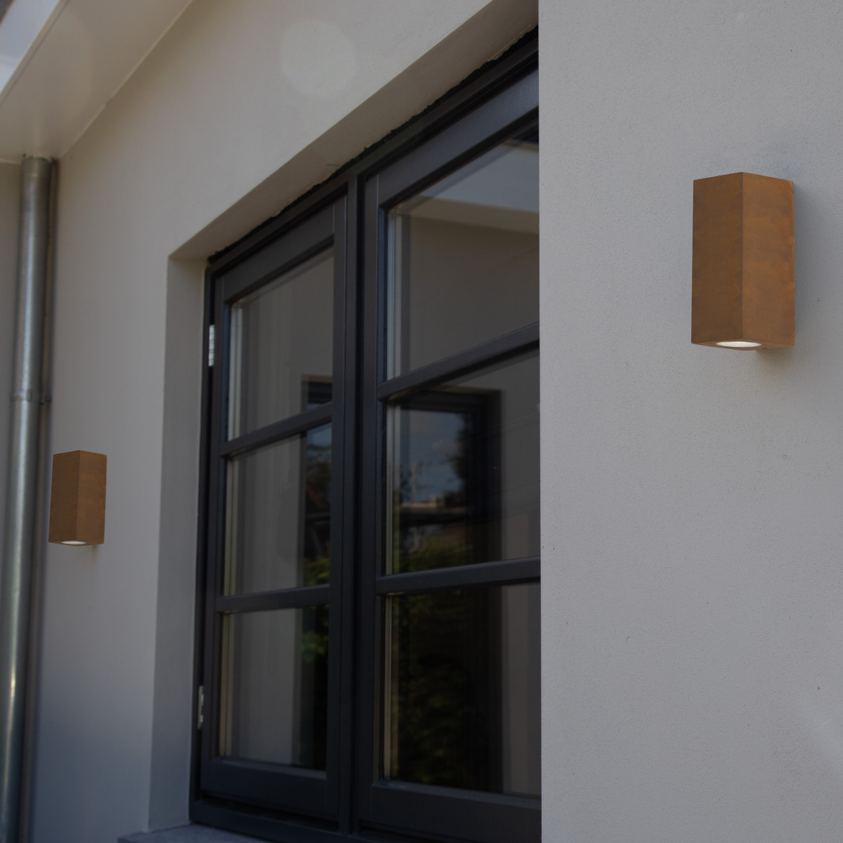 Buitenlamp in moderne stijl van cortenstaal merk KS Verlichting