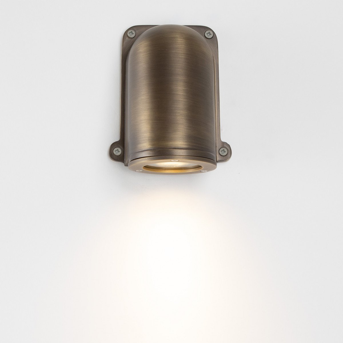 Pilot Muurlamp Brons