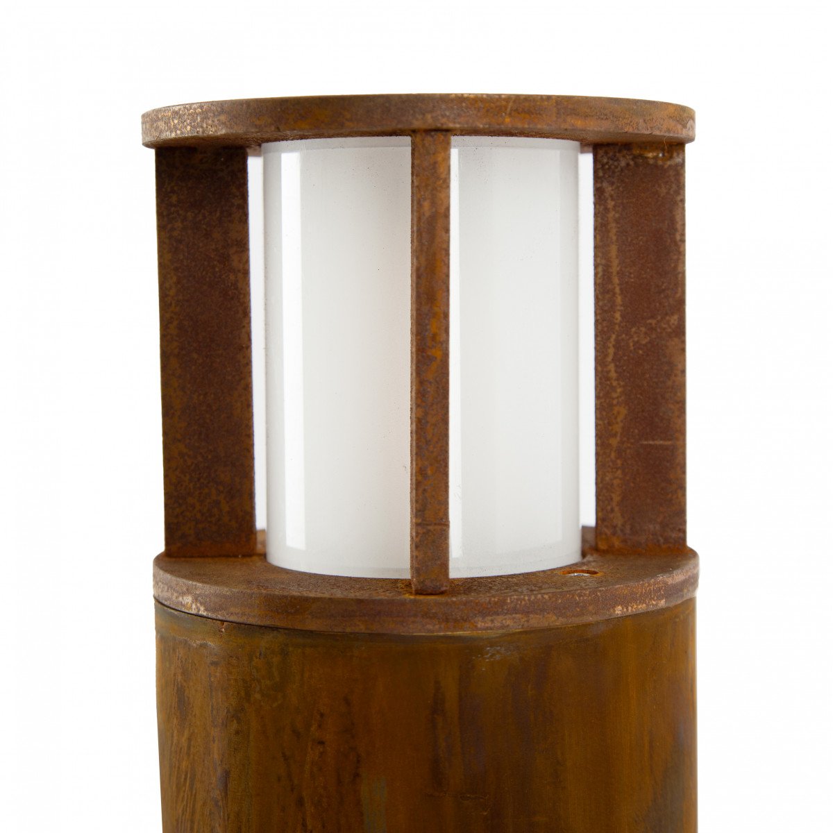 Corten de nieuwe trend in buitenverlichting, de Marina 30 Cortenstaal tuinlamp.