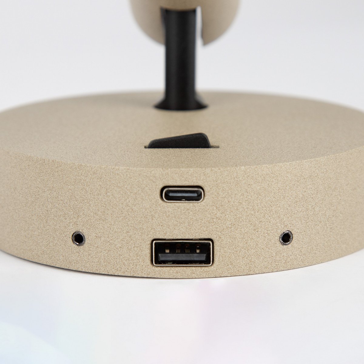 Richtbare wandspot USB - USB-C champagne aluminium