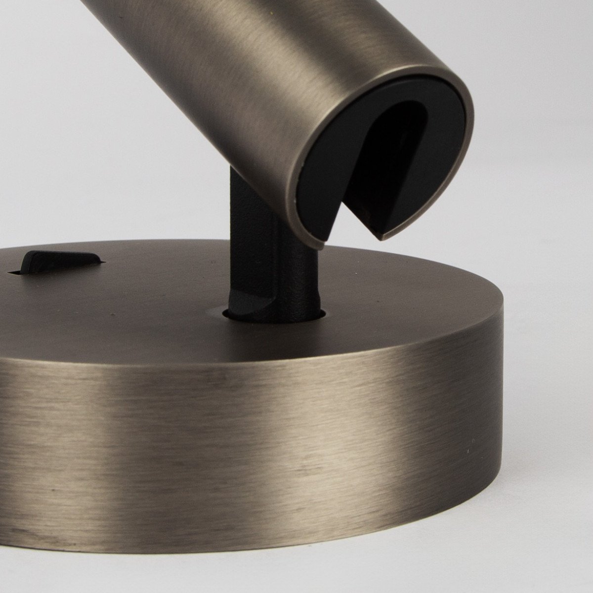 Richtbare wandspot USB - USB-C gun metal aluminium