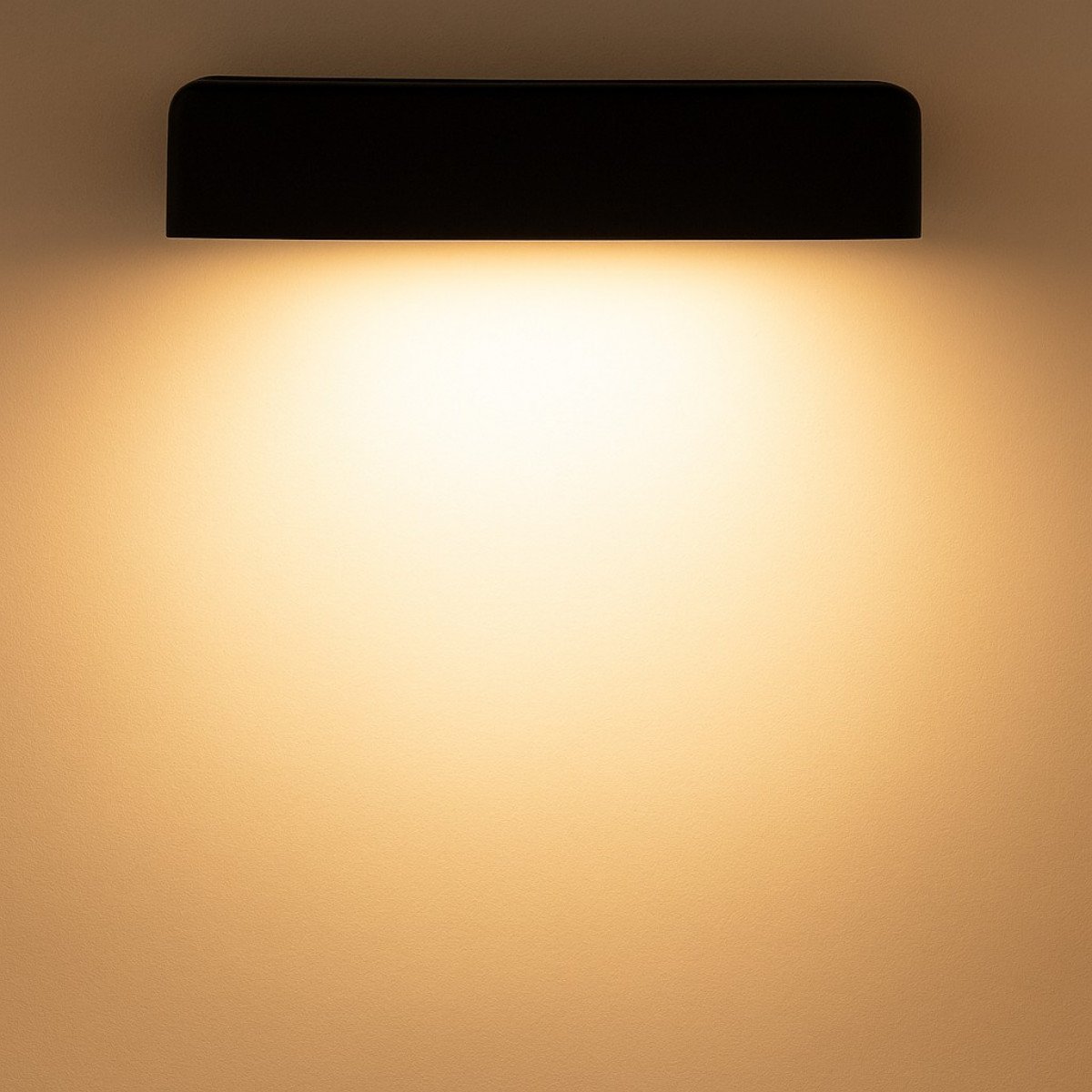Wandlamp Warwick Zwart