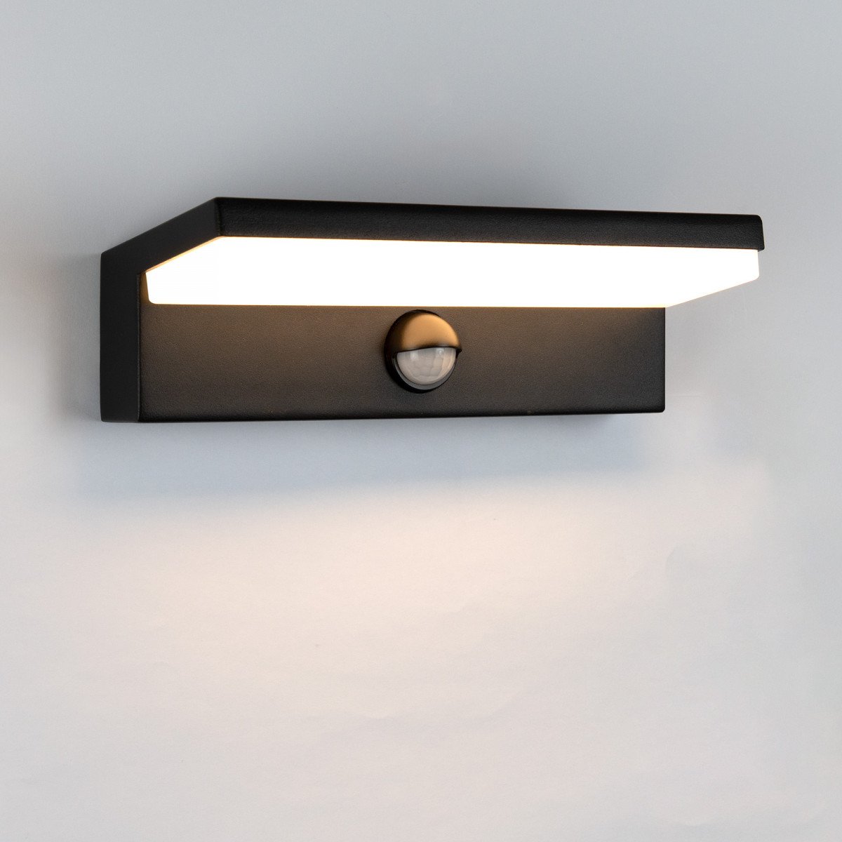 Wandlamp Ian met sensor ZW