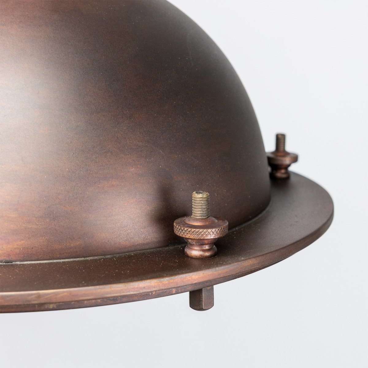 messing lamp met E27 fitting in de kleur antiek koper