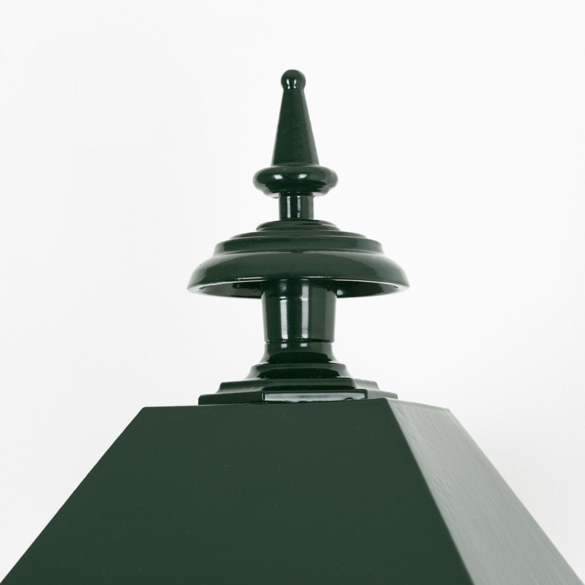 Wandlamp Klassiek M41 – stijlvolle buitenlamp met elegante vormgeving, geschikt voor klassieke en landelijke gevels
