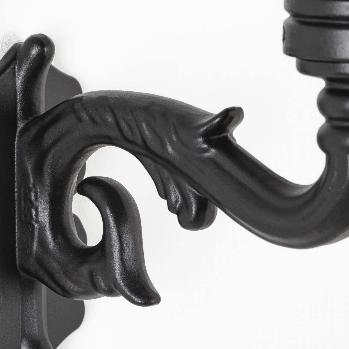 Wandlamp Klassiek Maren M41 – stijlvolle matzwarte klassiek buitenlamp geschikt voor klassieke en landelijke gevels