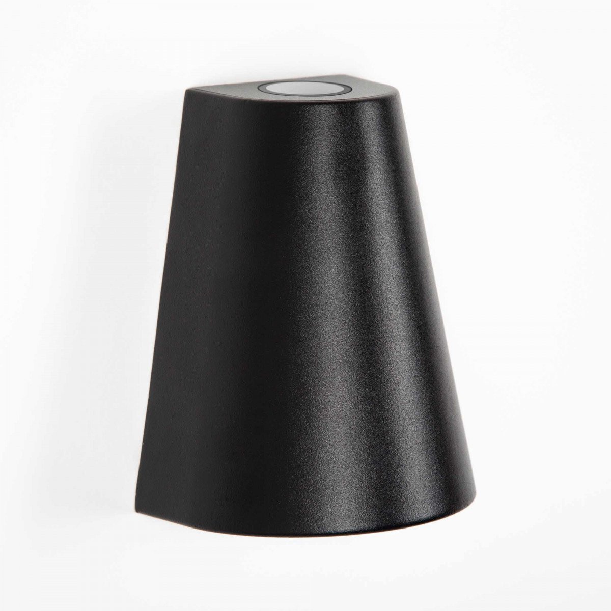 Cone wandlamp zwart, aluminium up & down buitenlamp met conische vorm en dubbele GU10 fitting.