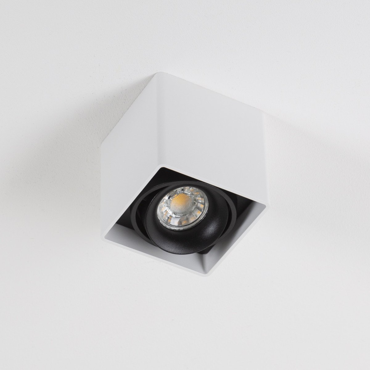 Opbouwspot Bjorn 1 Wit 7681– Binnenverlichting 