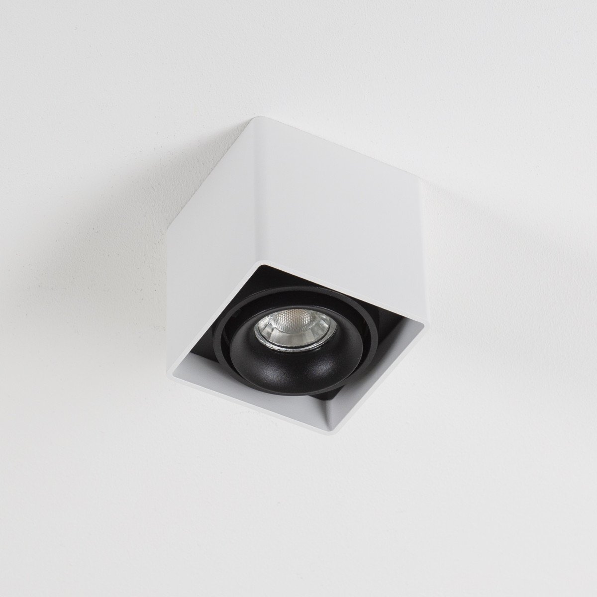 Opbouwspot Bjorn 1 Wit 7681– Binnenverlichting 