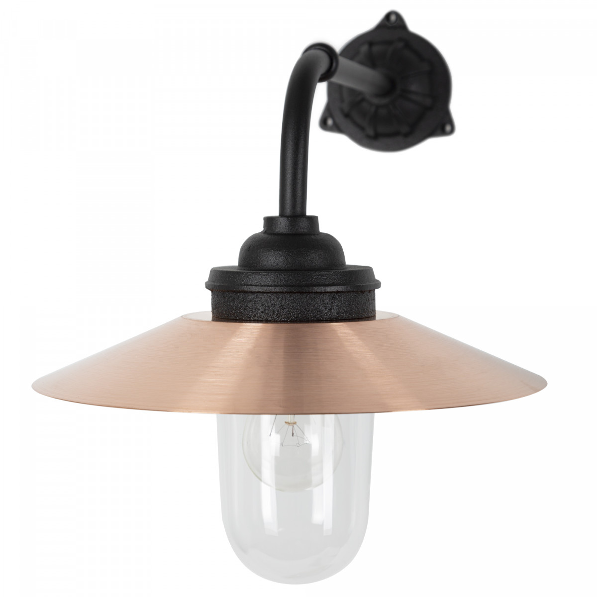 Klassieke stallamp Provence met zwart gietijzeren wandarm en koperen kap, voorzien van heldere glazen stolp.