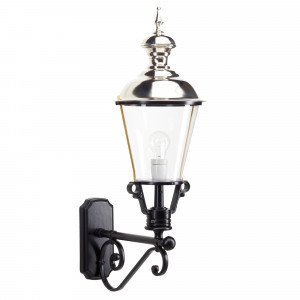 Buitenlamp Notaris L met verchroomde deksel en helder glas, zwarte wandarm Buitenlamp Notaris L met verchroomde deksel en helder glas, zwarte wandarm