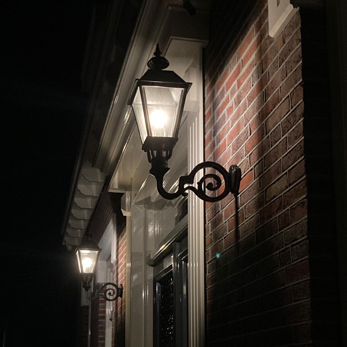 buitenlamp Singel M een klassieke buitenlamp uit de collectie gevelverlichting stijlvol klassiek buiten wandverlichting van KS Verlichting