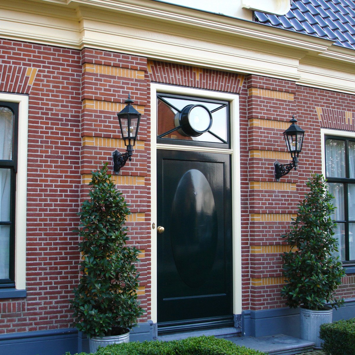 Klassieke buitenlamp Spaarne M van KS Verlichting strakke stijlvol klassiek vormgegeven buitenverlichting.