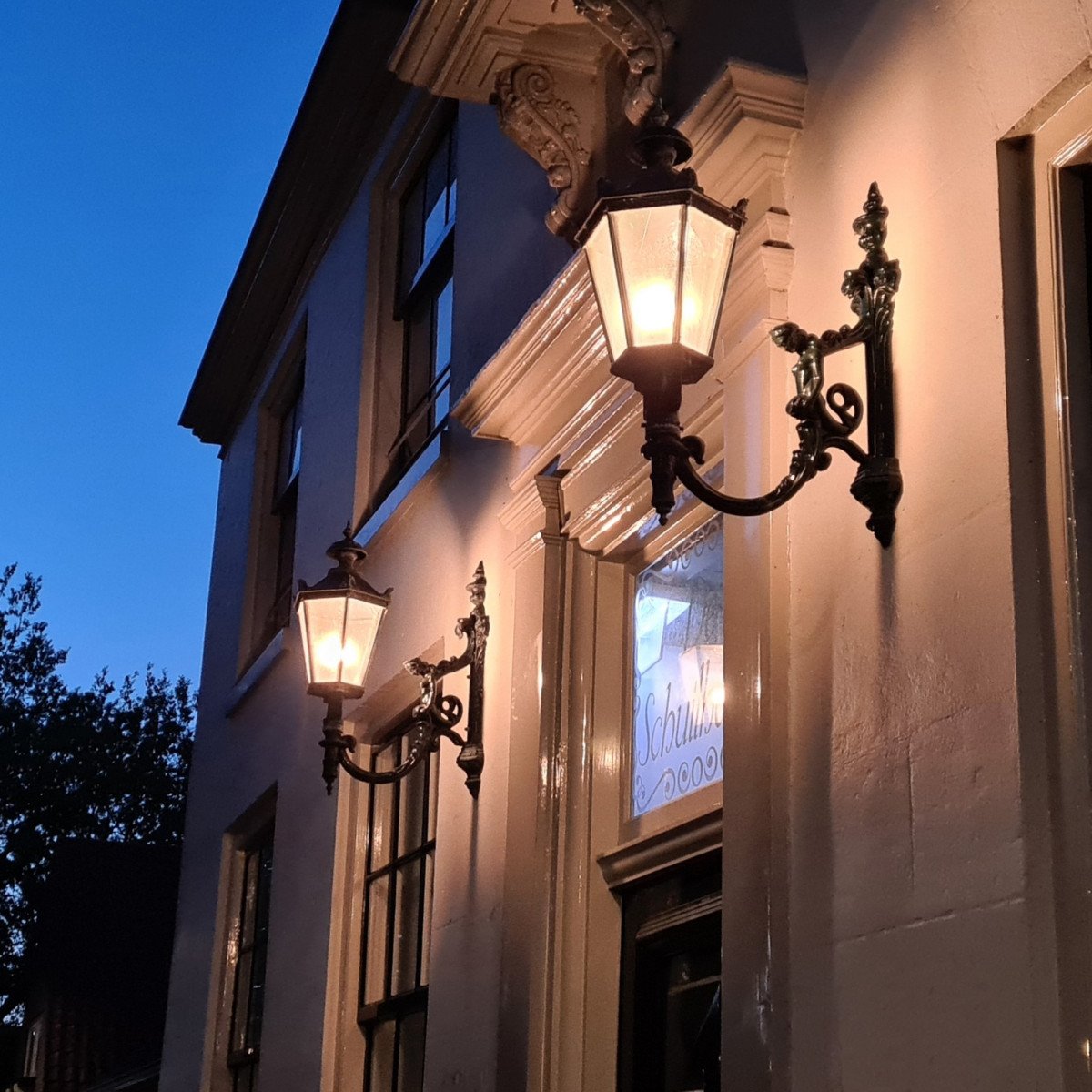 Buitenlamp Diana XL met kronen