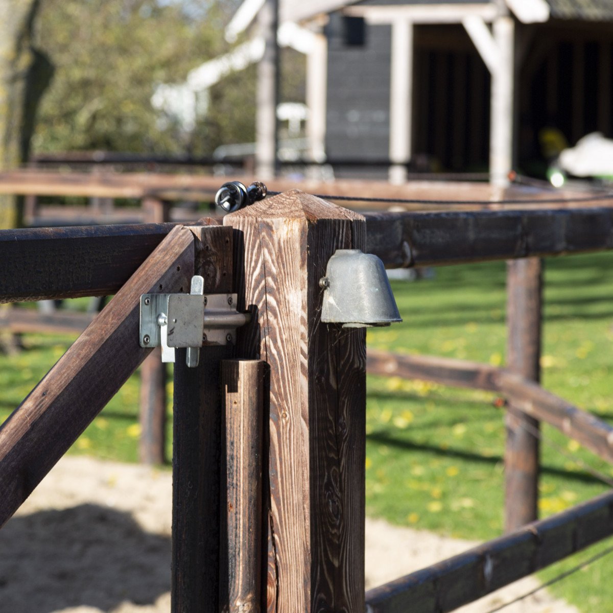 Wandlamp Offshore van gepolijst aluminium met GU10 fitting en glazen venster