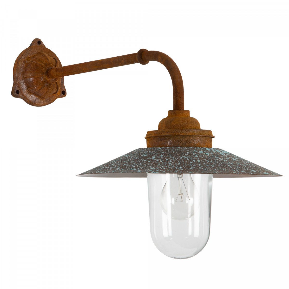 intage stallamp Provence in roestkleur met koperen deksel en helder stolpglas, vervaardigd uit gietijzer.