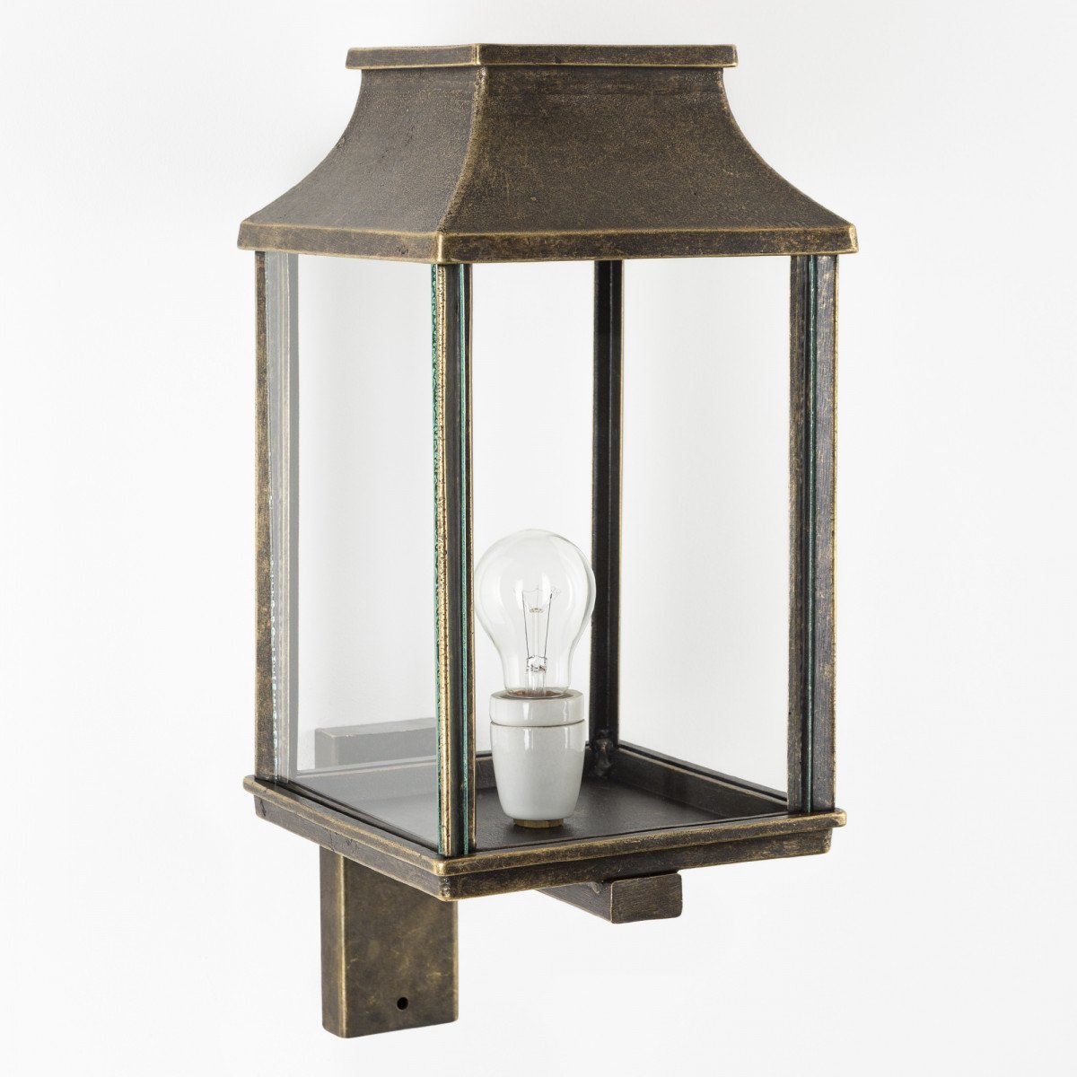 Buitenlamp Goteborg L – Elegante wandlamp in massief bronzen uitvoering 