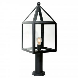 tuinlamp leusden een sokkel lantaarn ronde voet totaal 65cm hoog breedte lantaarnkap 25cm, zwart frame model huis, heldere vensters, lichtbron zichtbaar tuinlamp leusden een sokkel lantaarn ronde voet totaal 65cm hoog breedte lantaarnkap 25cm, zwart frame model huis, heldere vensters, lichtbron zichtbaar