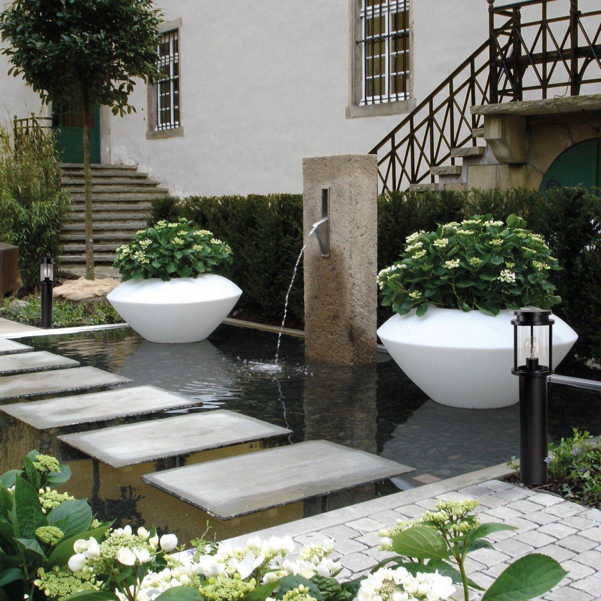 7606 Sydney Terras – Functionele lantaarn voor tuin en terras 