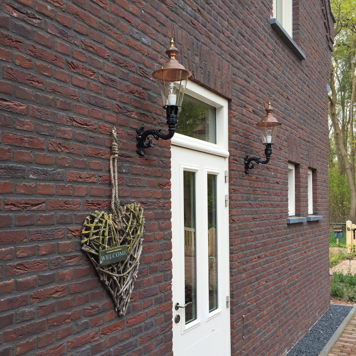 klassieke buitenverlichting buitenlamp hoorn van KS Verlichting. Klassiek gevelarmatuur met koper deksel