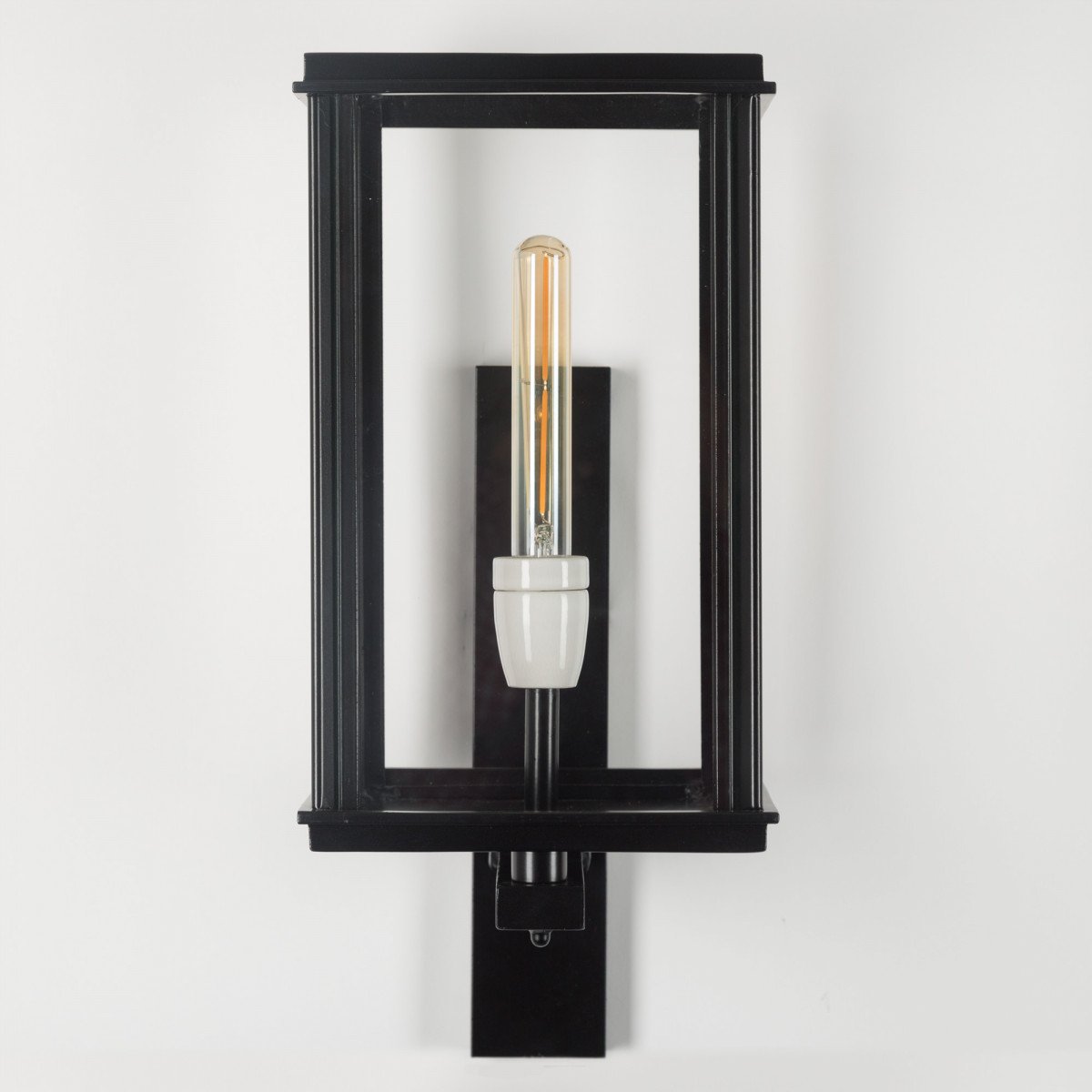 6720 Buitenlamp Capital XL – Imposante wandlamp met luxe uitstraling