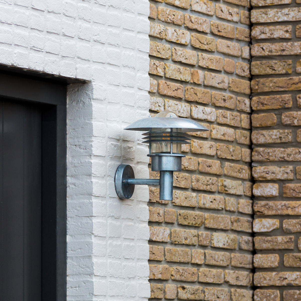 Riga Muurlamp – Stijlvolle wandverlichting met duurzame eigenschappen 