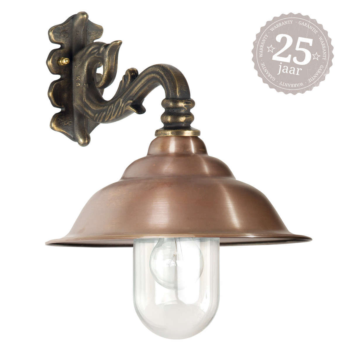 Stallamp Chateau Brons met bronzen arm, koperen kap en helder stolpglas -  klassieke wandlamp van KS Verlichting